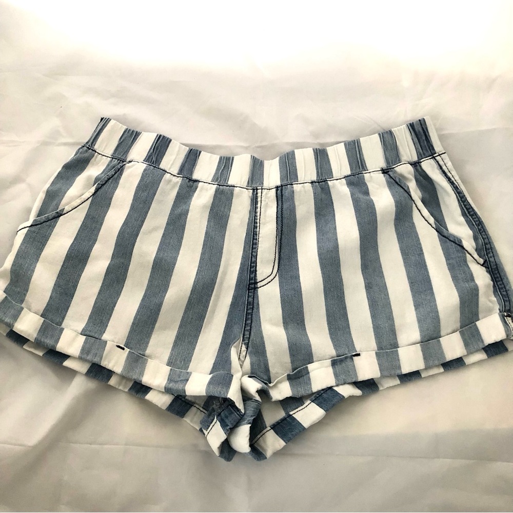 Rewash Brand Shorts size XL - Picture 4 of 9
